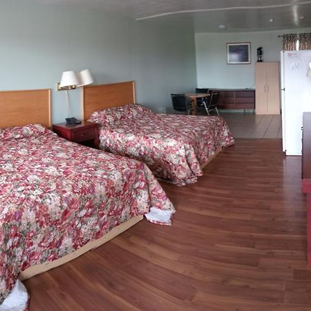 Chimo Motel Cochrane Екстер'єр фото