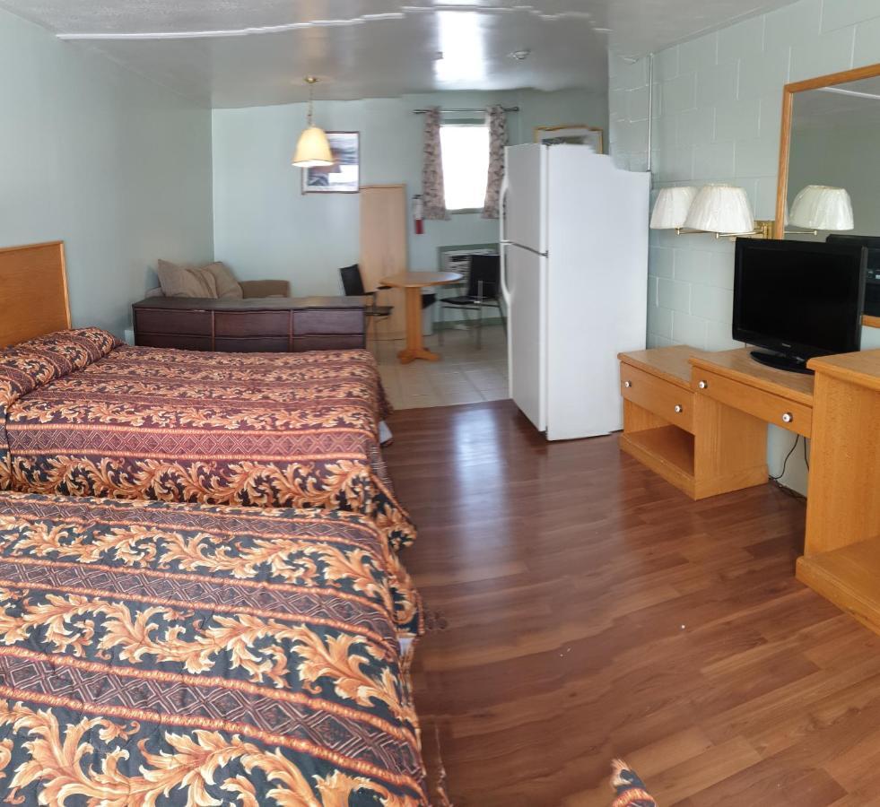 Chimo Motel Cochrane Екстер'єр фото