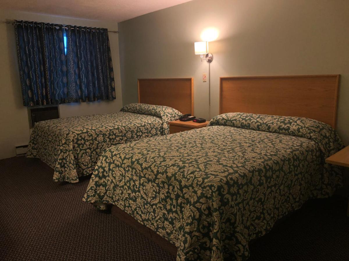 Chimo Motel Cochrane Екстер'єр фото