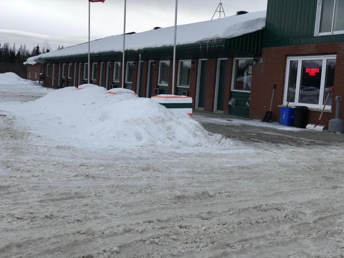 Chimo Motel Cochrane Екстер'єр фото