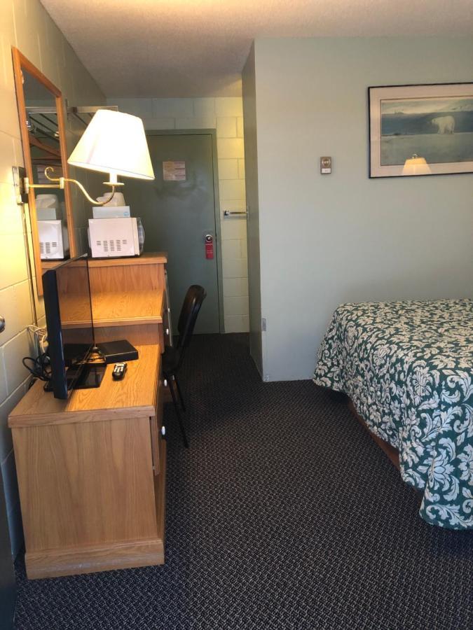 Chimo Motel Cochrane Екстер'єр фото