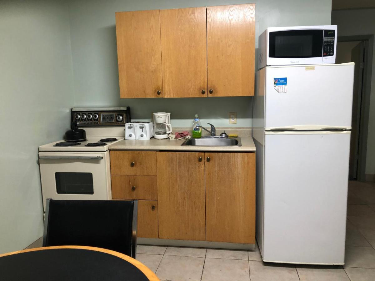 Chimo Motel Cochrane Екстер'єр фото