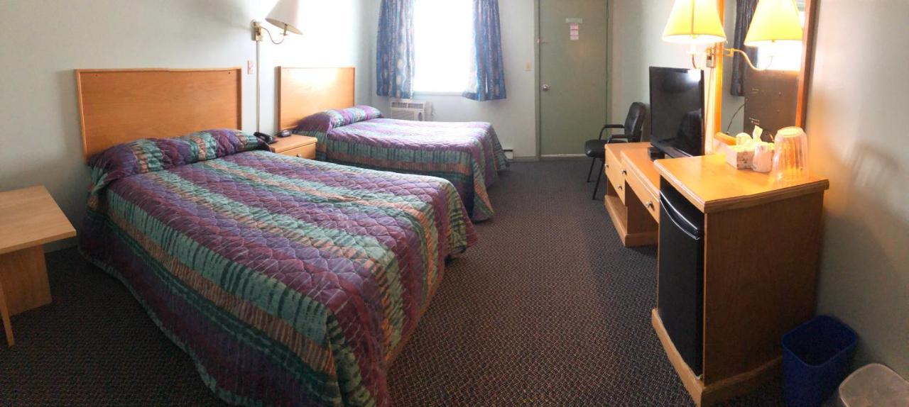 Chimo Motel Cochrane Екстер'єр фото