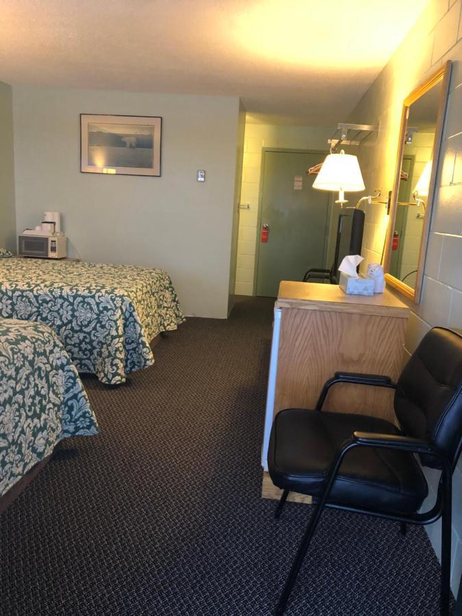Chimo Motel Cochrane Екстер'єр фото