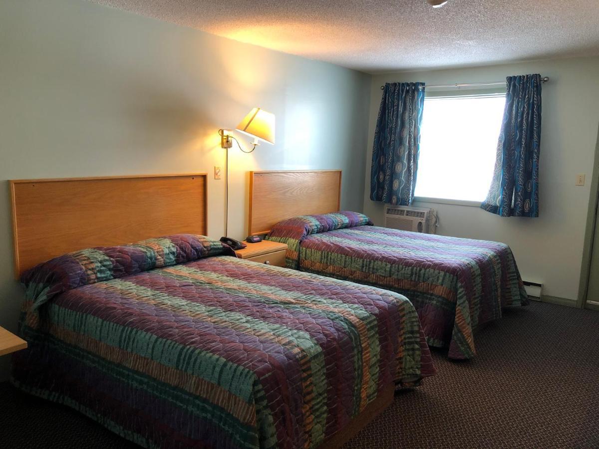 Chimo Motel Cochrane Екстер'єр фото