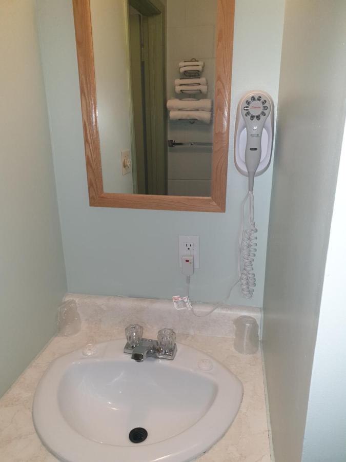 Chimo Motel Cochrane Екстер'єр фото
