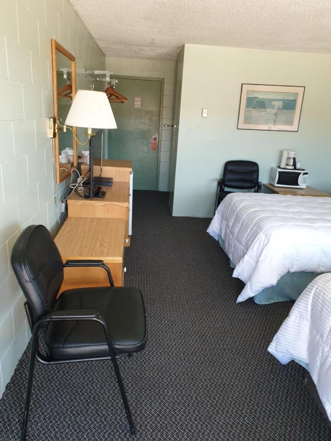 Chimo Motel Cochrane Екстер'єр фото